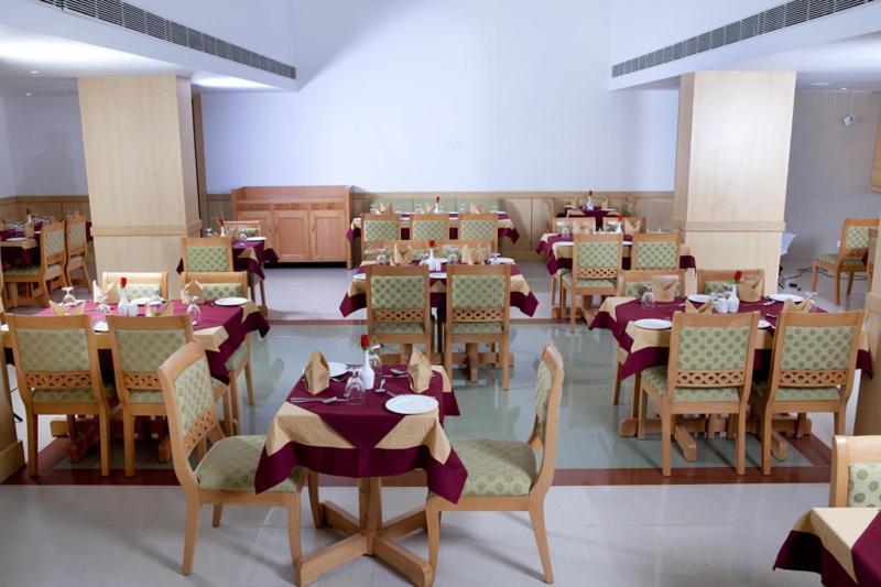Pooram International Hotel Thrissur Kültér fotó