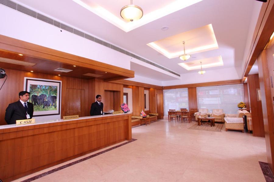 Pooram International Hotel Thrissur Kültér fotó