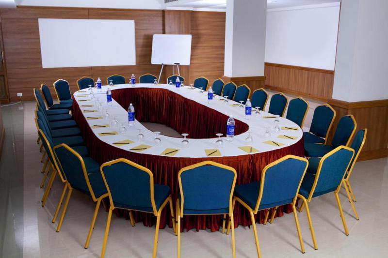 Pooram International Hotel Thrissur Kültér fotó